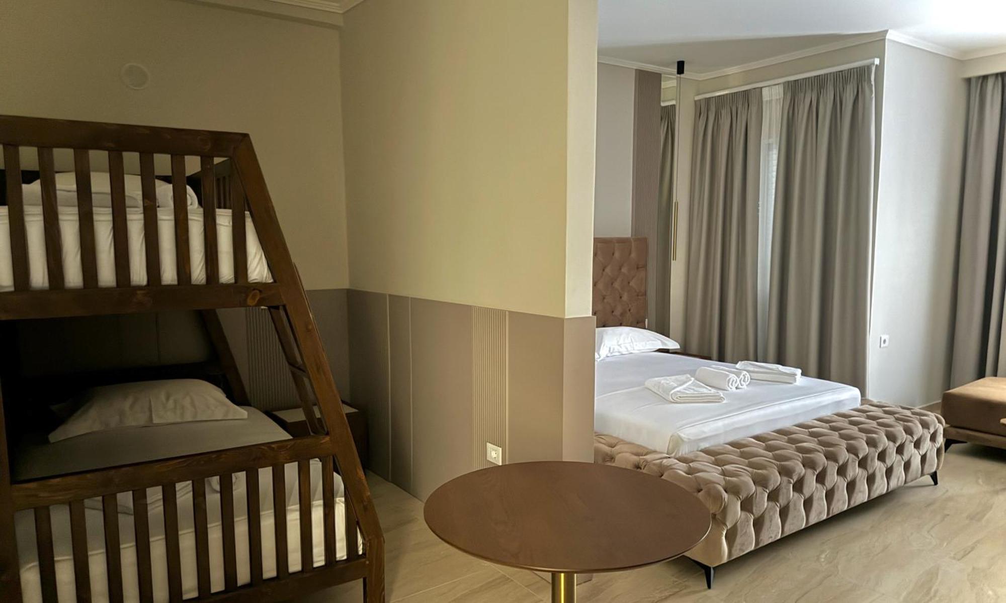 Anchor Luxury Hotel 4*